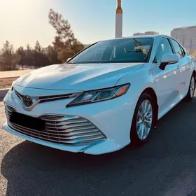 Toyota Camry 2020