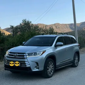 Toyota Highlander 2019