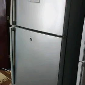 Холодильник LG