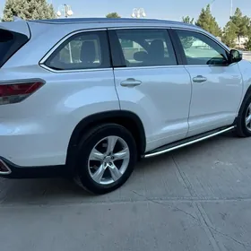 Toyota Highlander 2016