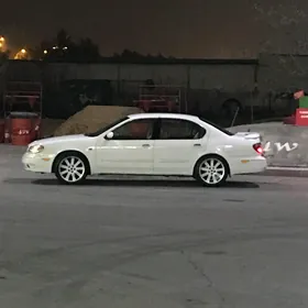 Nissan Maxima 2000