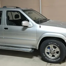 Nissan Pathfinder 1998