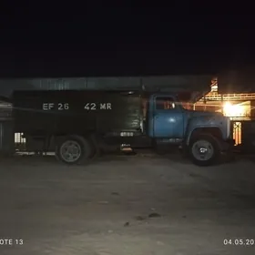 Gaz 52 1989