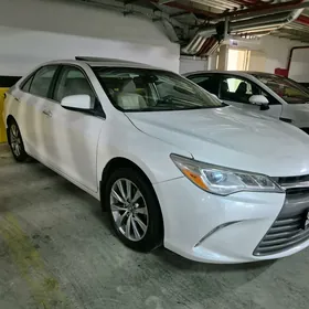 Toyota Camry 2016