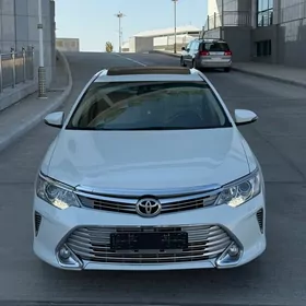 Toyota Camry 2015