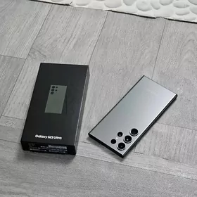 Samsung S23 Ultra. 12/256. wet