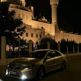 Toyota Camry 2018