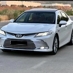 Toyota Camry 2023