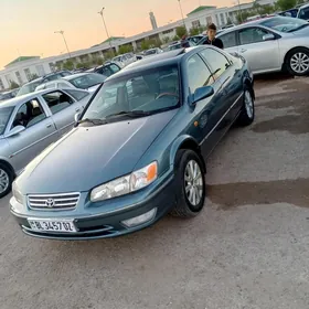 Toyota Camry 2000
