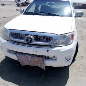 Toyota Hilux 2010