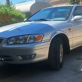 Toyota Camry 2000