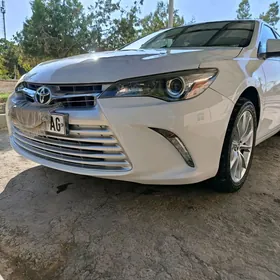 Toyota Camry 2015