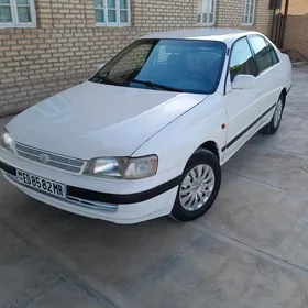 Toyota Carina 1993