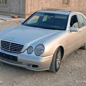 Mercedes-Benz E320 1996