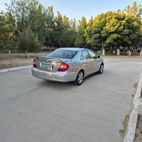 Toyota Camry 2004