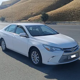 Toyota Camry 2016