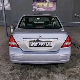 Nissan Versa 2010