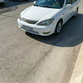 Toyota Camry 2004