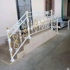перила