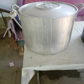 кастрюлю