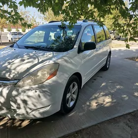 Toyota Sienna 2008