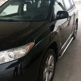 Toyota Highlander 2013