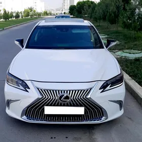 Lexus ES 350 2019