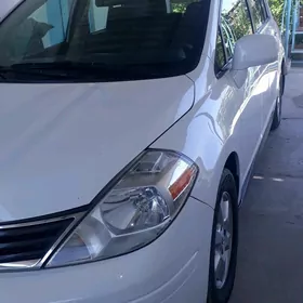 Nissan Versa 2010