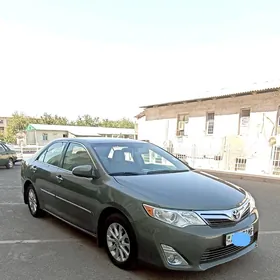 Toyota Camry 2012
