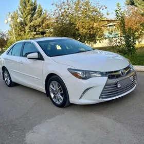 Toyota Camry 2017