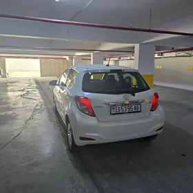 Toyota Yaris 2011