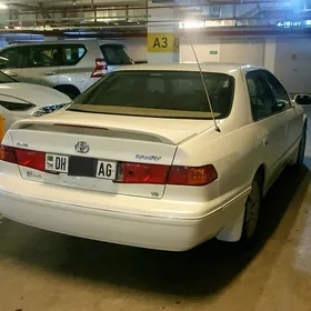 Toyota Camry 2000