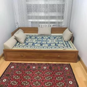 кровать