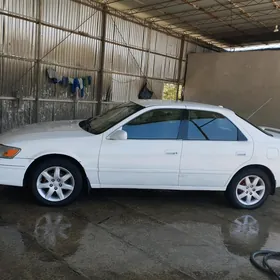 Toyota Camry 2000