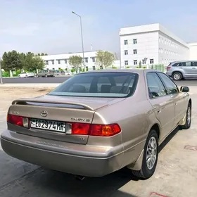 Toyota Camry 2001