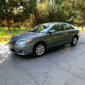 Toyota Camry 2011