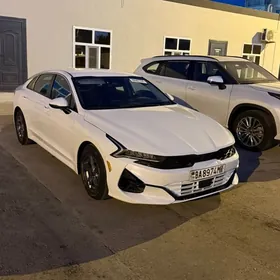 Kia K5 2022
