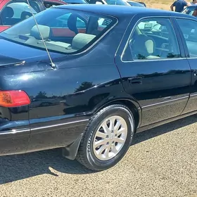 Toyota Camry 2001