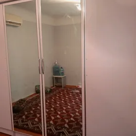 şkaf