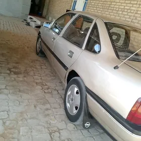 Opel Vectra 1990