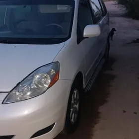 Toyota Sienna 2008
