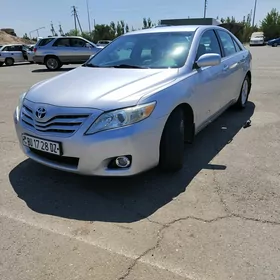 Toyota Camry 2010