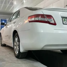 Toyota Camry 2011