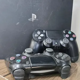 PS 4 SLIM