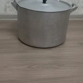аллюминиевая кастрюля