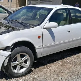 Toyota Camry 1998