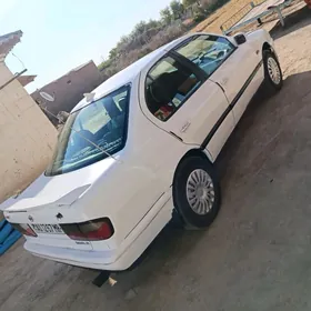 Nissan Primera 1995