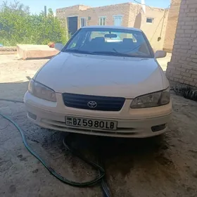 Toyota Camry 1999