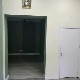 ОФИС 85 КВ С ЮР АДРЕСОМ