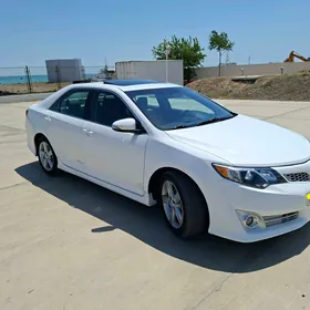 Toyota Camry 2012